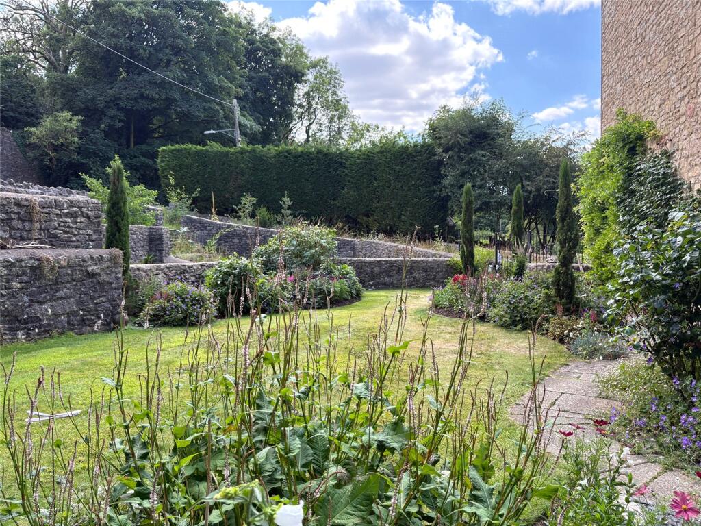 Additional image 23 of Modern Six-Bedroom Home In Darshill With Lots Of Character