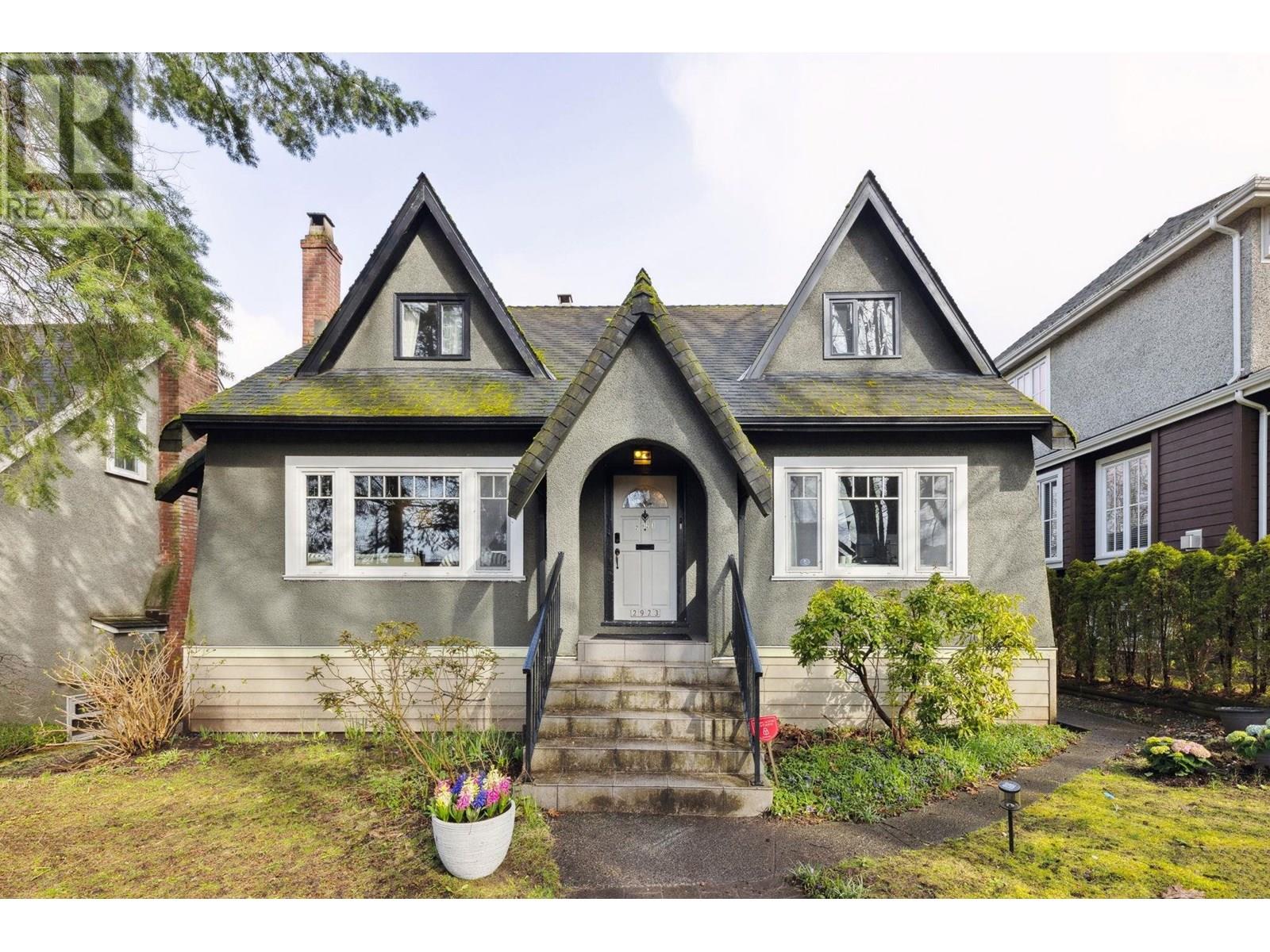 2923 W 32ND AVENUE|Vancouver, British Columbia V6L2B8