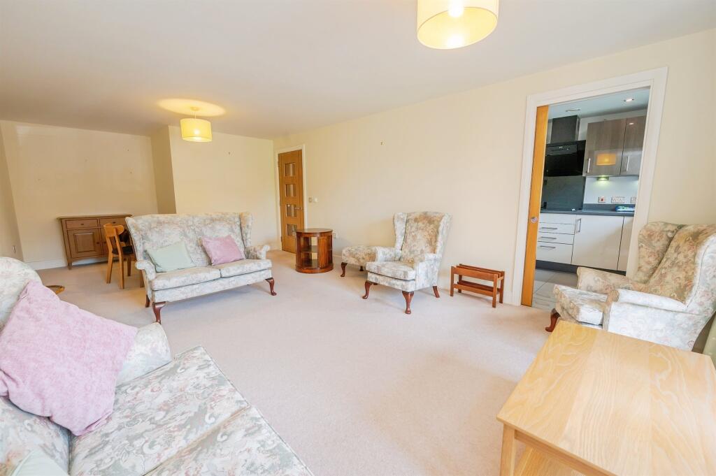 Additional image 6 of 911-913 Warwick Road, Solihull