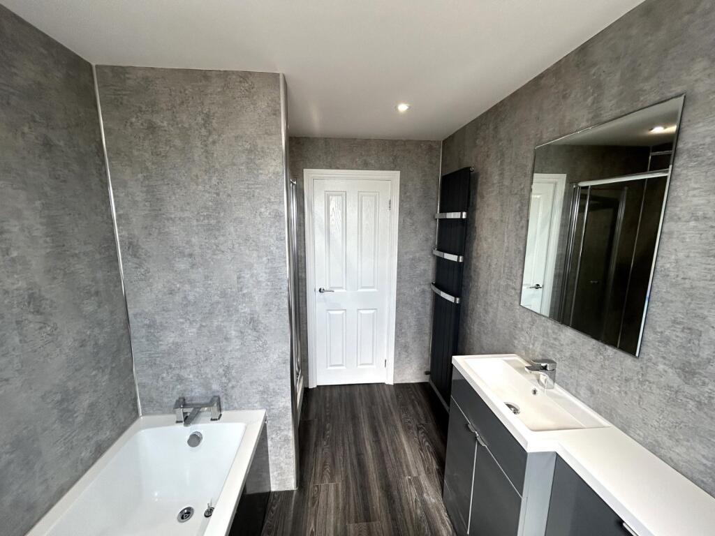 Additional image 6 of Old Hart Soil Farm Yard, Highmoor Lane, Cleckheaton, BD19