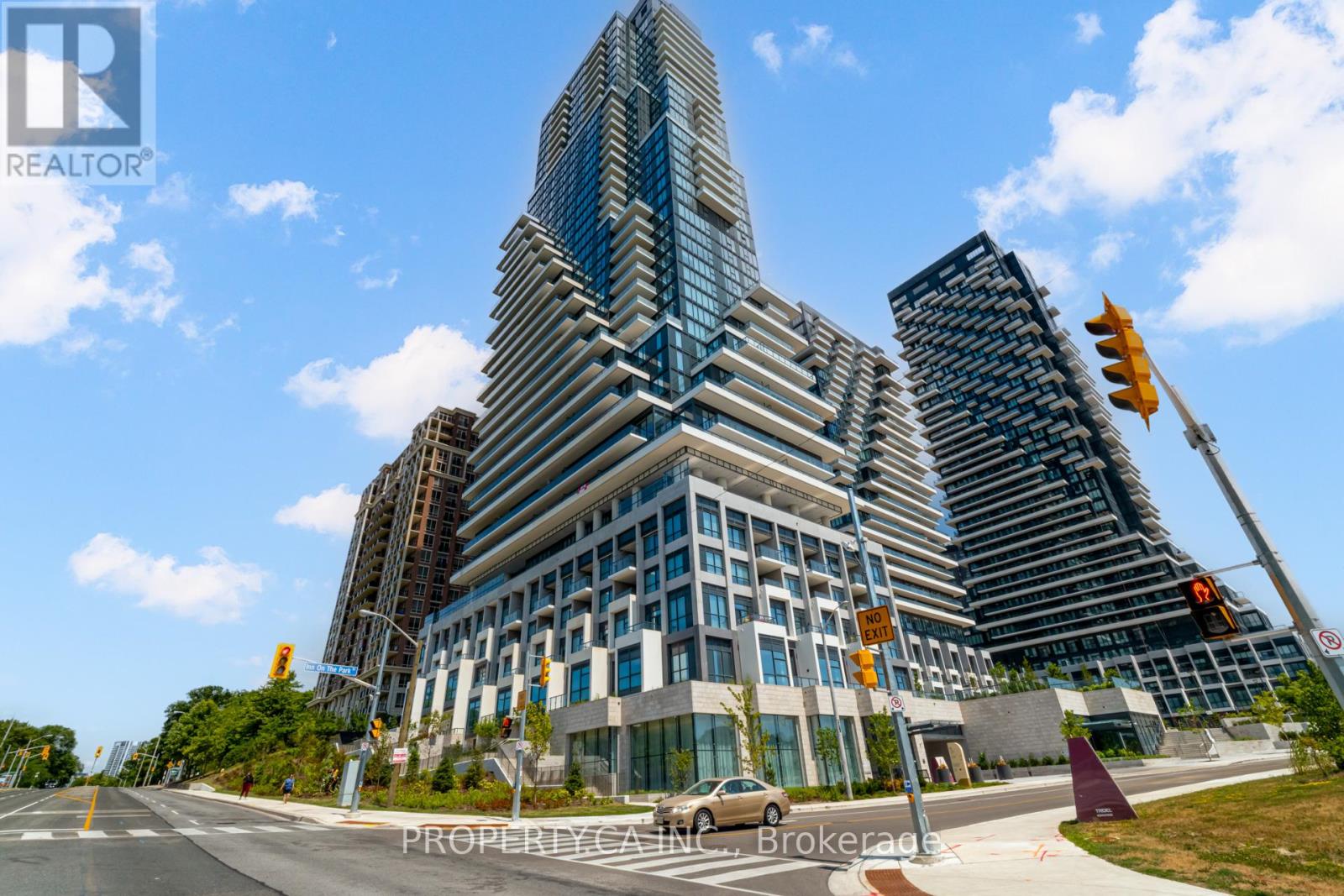 705 - 10 INN ON THE PARK DRIVE|Toronto (Banbury-Don Mills), Ontario M3C0P9