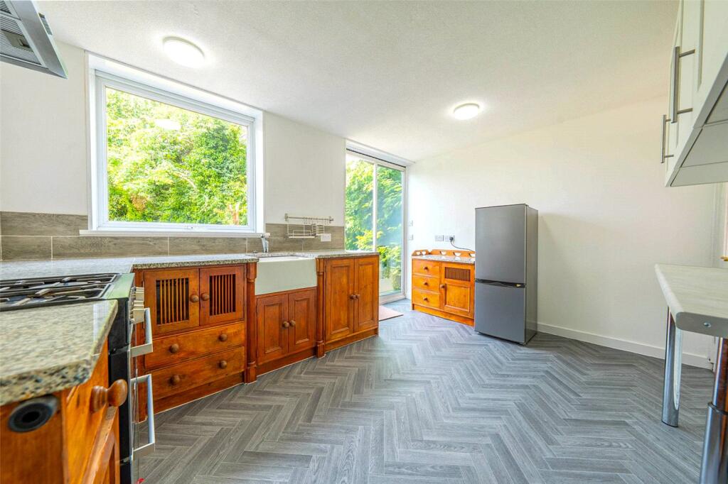 Additional image 10 of Clifton Avenue, Tamworth, Staffordshire, B79