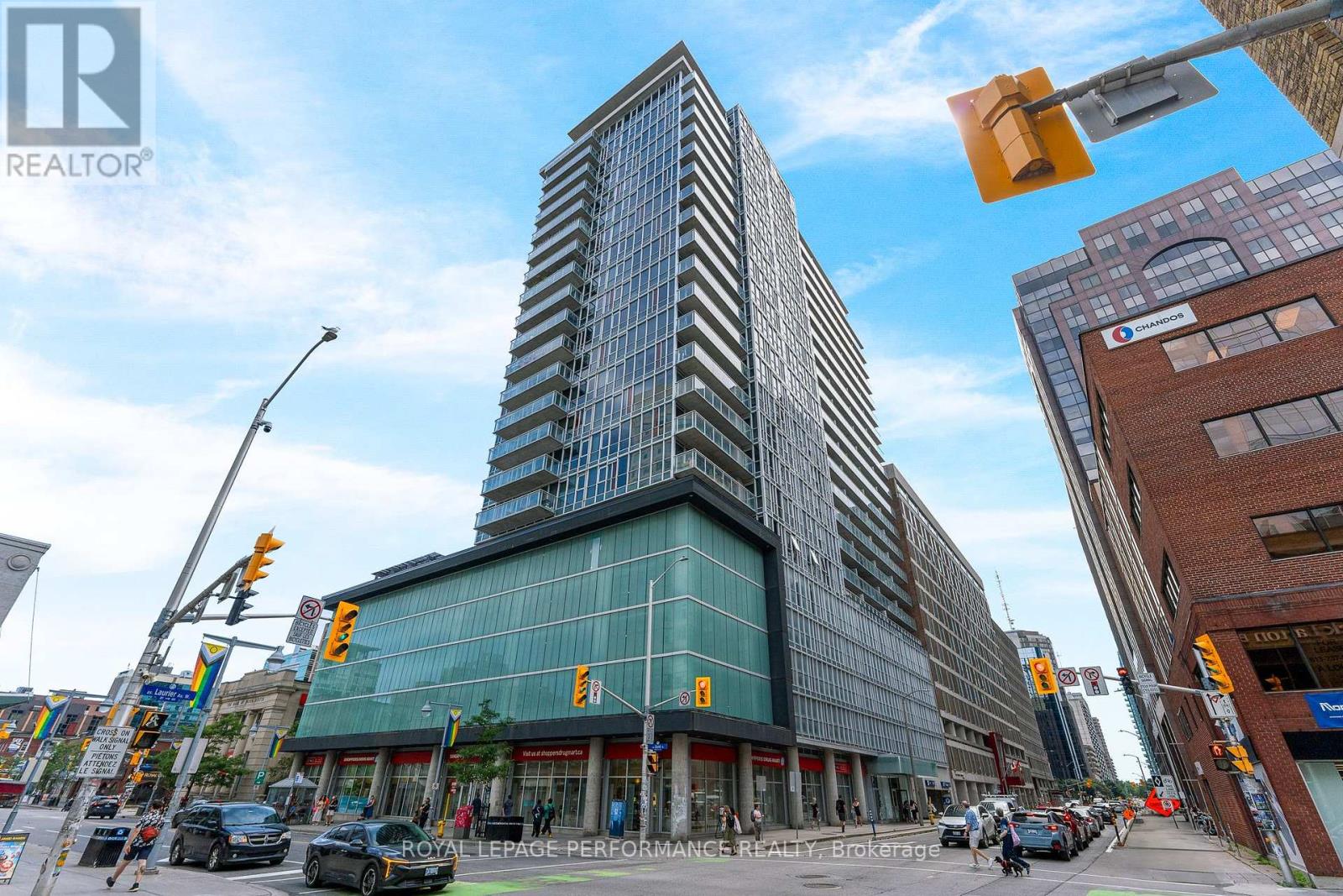 2209 - 324 LAURIER AVENUE W|Ottawa, Ontario K1P0A4