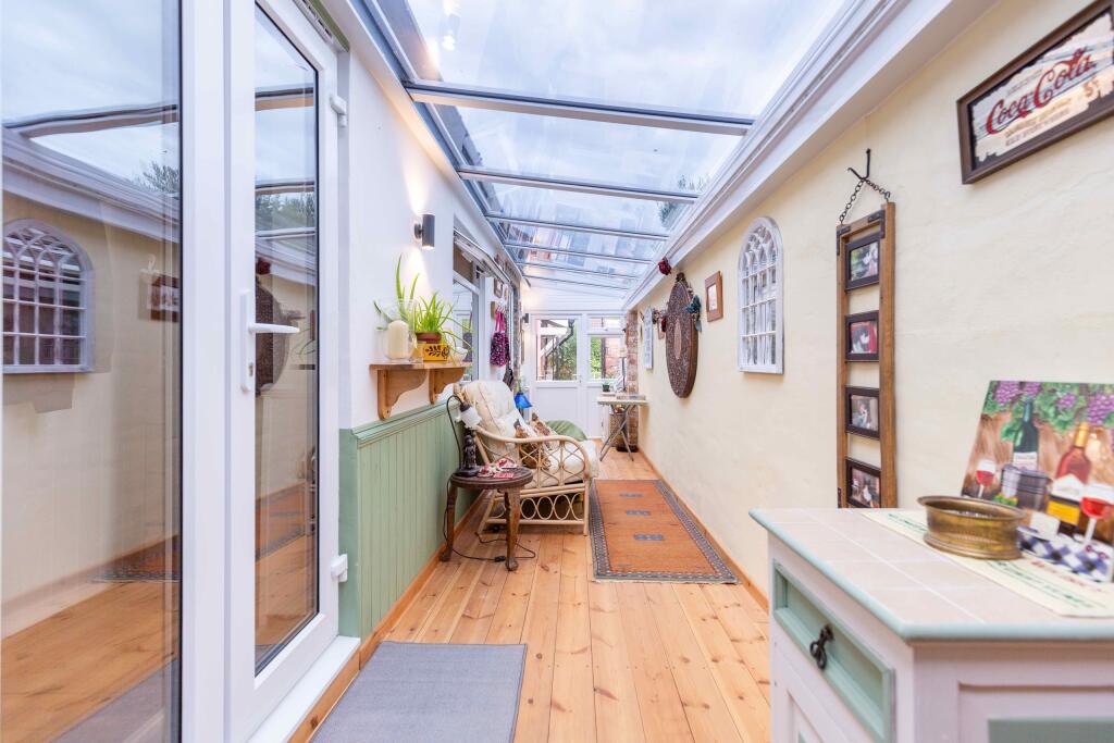 Additional image 20 of Courtyard Cottage, Great House Court, Meare