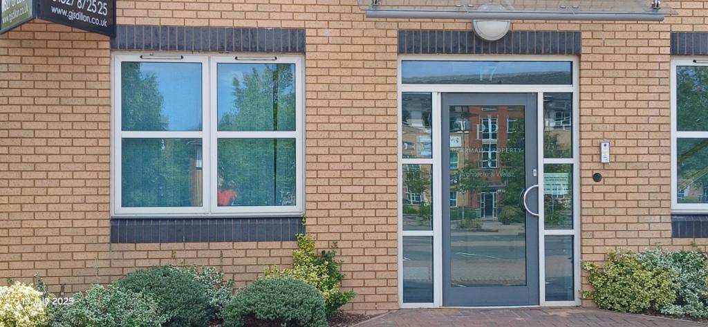 Additional image 12 of 17 The Courtyard, Buntsford Drive, Bromsgrove, Worcestershire, B60