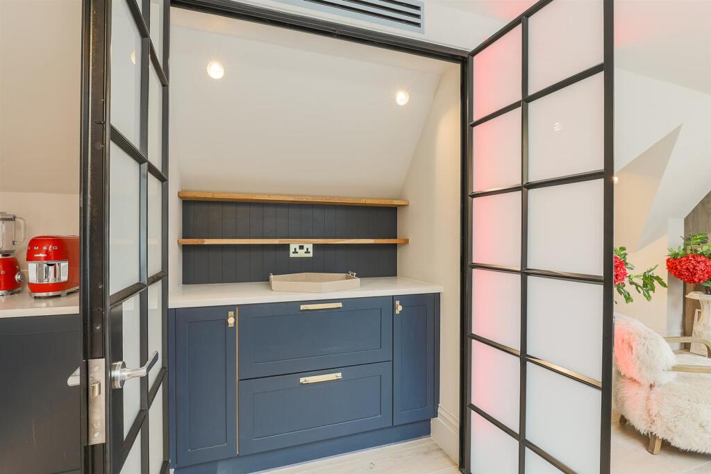 Additional image 10 of The Penthouse, Forge Place, Henley-in-Arden