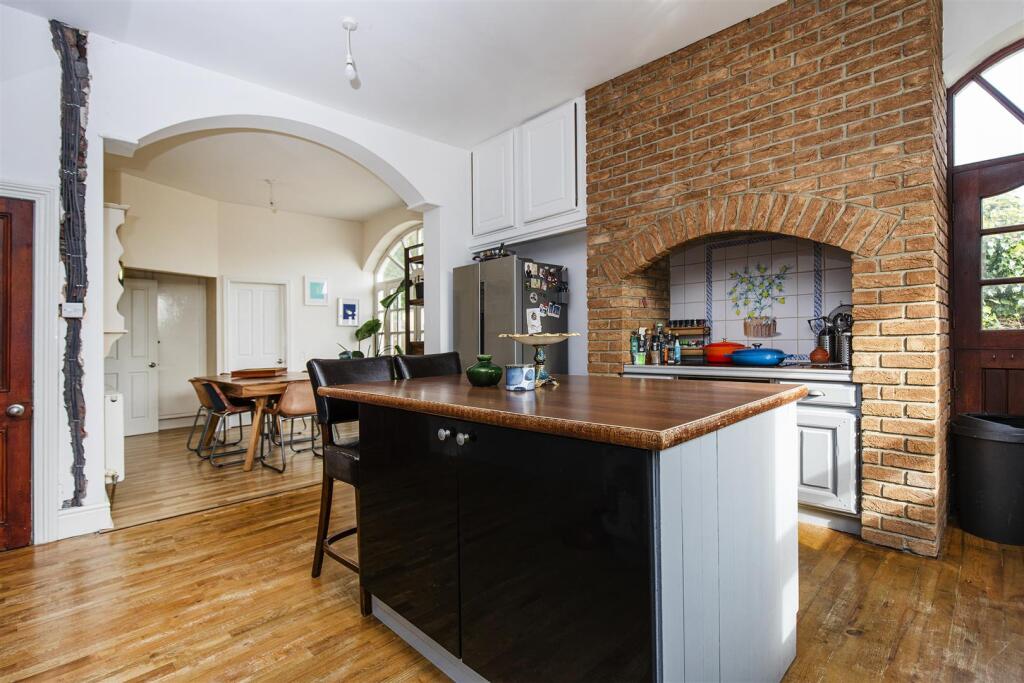 Additional image 8 of Whitcliffe Road, Cleckheaton