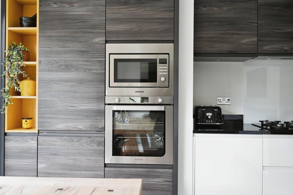 Additional image 8 of Providence Avenue, Bradford