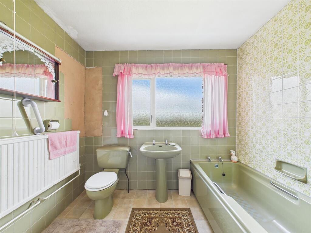 Additional image 9 of Shay Lane, Wilsden, Bradford