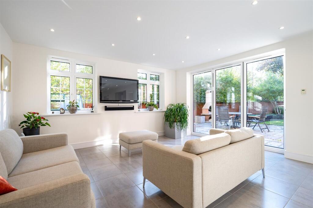 Additional image 7 of The Crescent, Hampton-In-Arden, B92