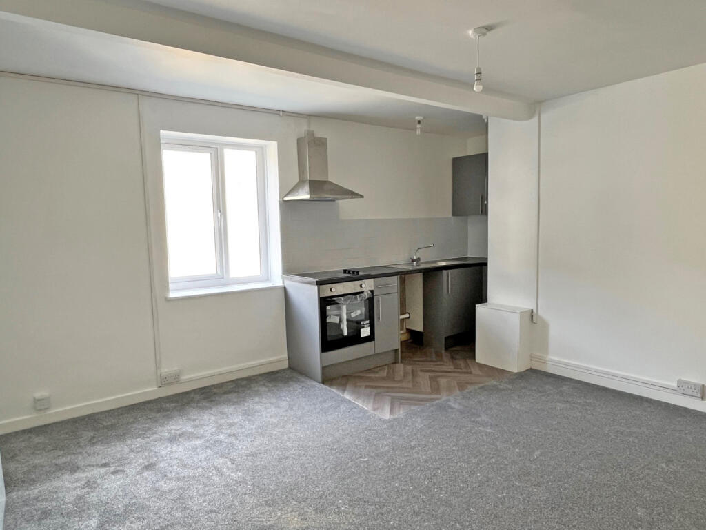 Additional image 7 of Flat 2 at The Beehive, 1 Saltaire Road, Shipley, BD18 3HH