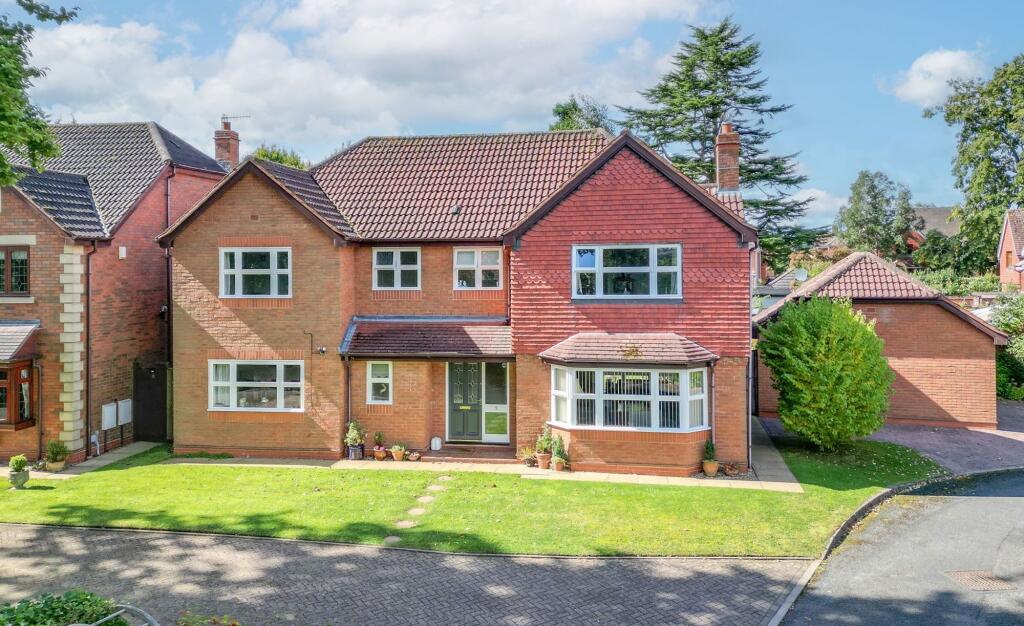 Whitford Gardens, Bromsgrove, B61