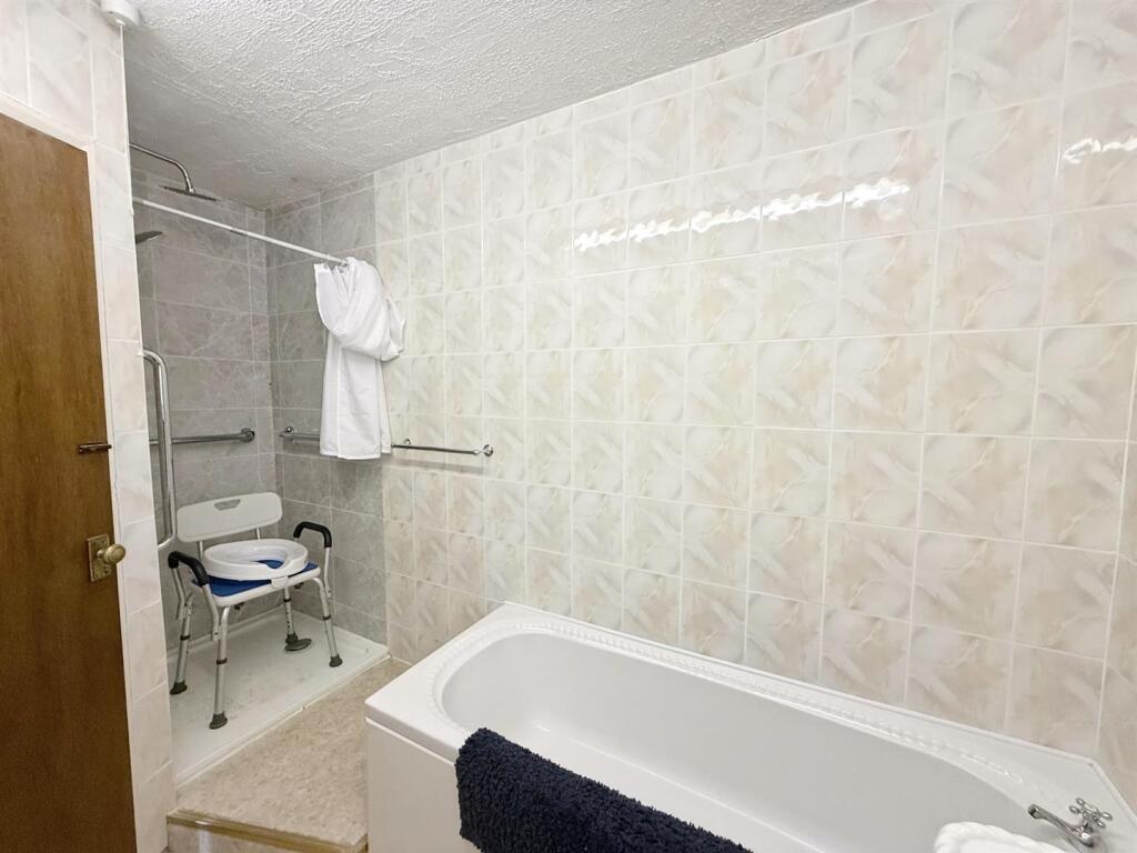 Additional image 14 of Walcot Close, Four Oaks, Sutton Coldfield