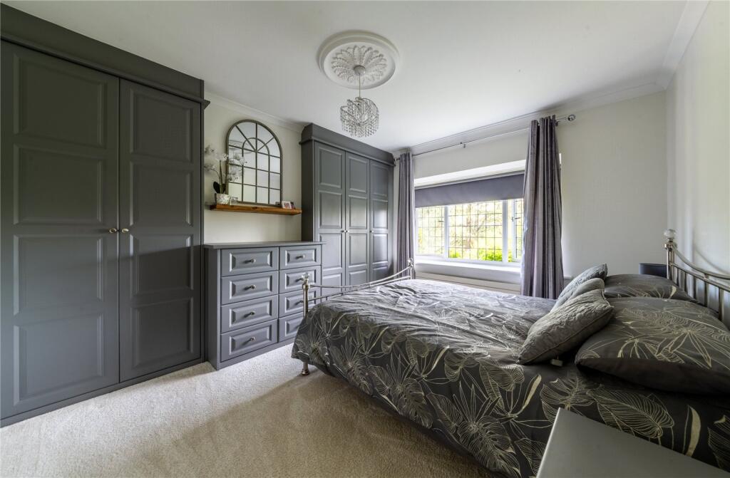 Additional image 16 of Priory Park, Bradford On Avon