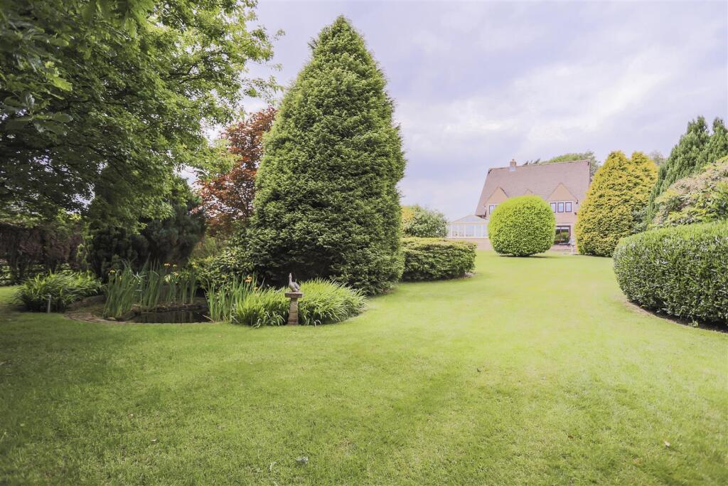 Additional image 51 of The Pavilion, 15A Bent Lane, Colne