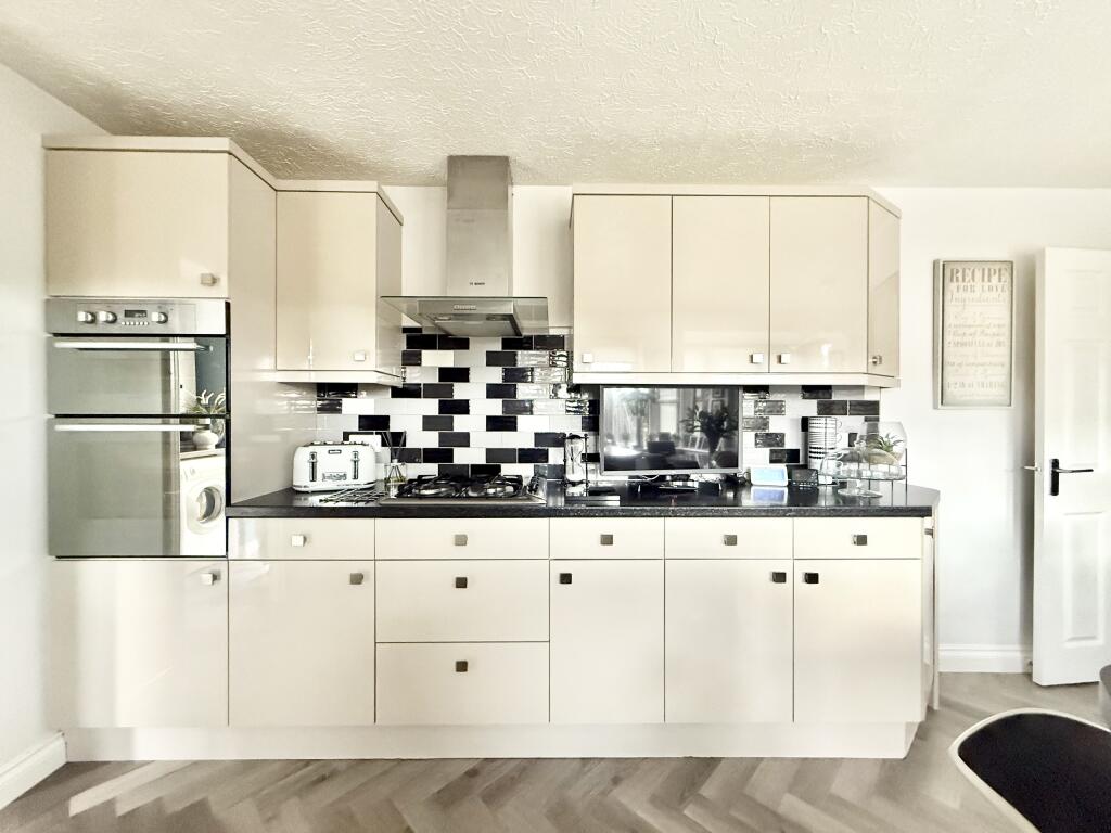 Additional image 7 of Ashwood Drive, Yeovil, Somerset