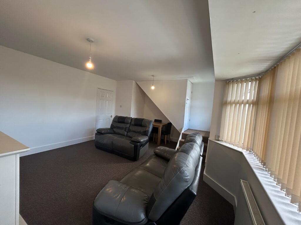 Additional image 6 of Hillcrest Road, Queensbury, Bradford, BD13