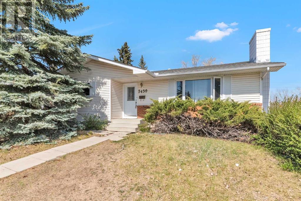 5439 Dalrymple Crescent NW|Calgary, Alberta T3A1R4