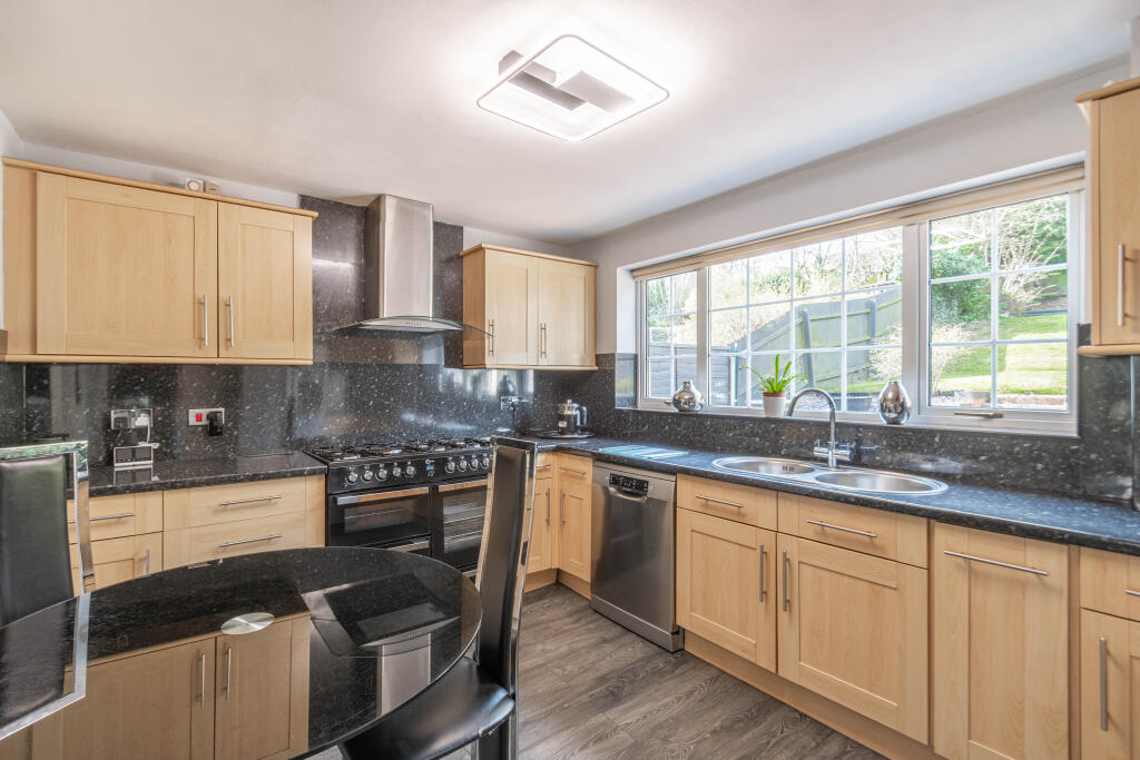 Additional image 27 of Weatheroak Close, Redditch, Worcestershire, B97