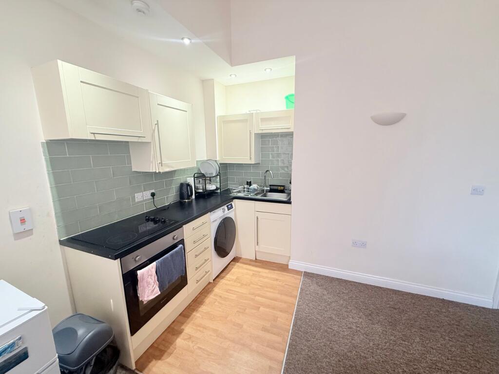 Additional image 4 of 8 Sherborne Road, Yeovil, BA21