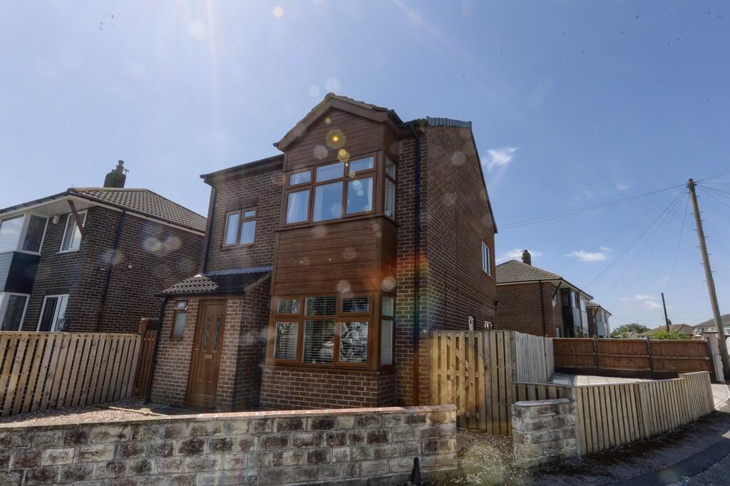 Wyke Crescent, Bradford, West Yorkshire, BD12 ~