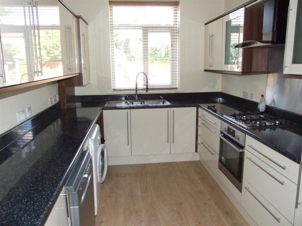 Additional image 3 of Garden Field, Wyke, BD12 9NJ