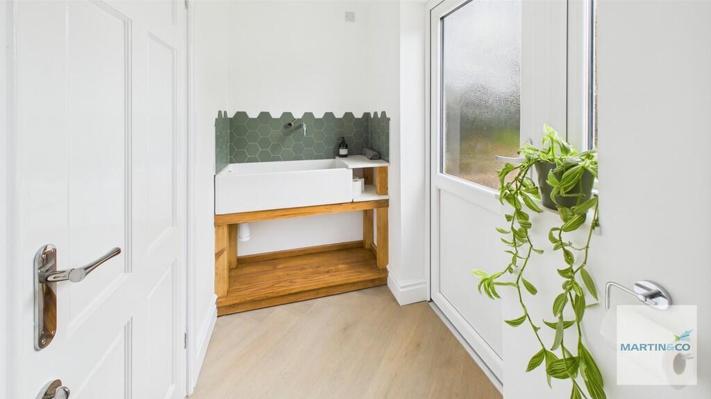 Additional image 9 of Lindridge Drive, Sutton Coldfield, B76 9RQ