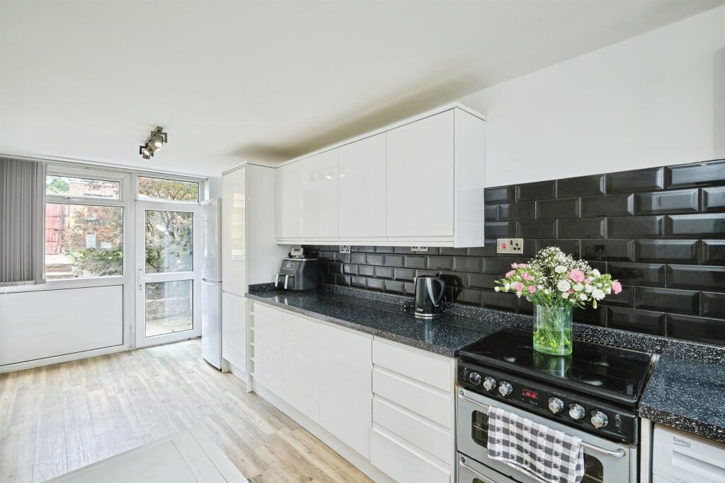 Additional image 4 of Victoria Road, Aston, BIRMINGHAM