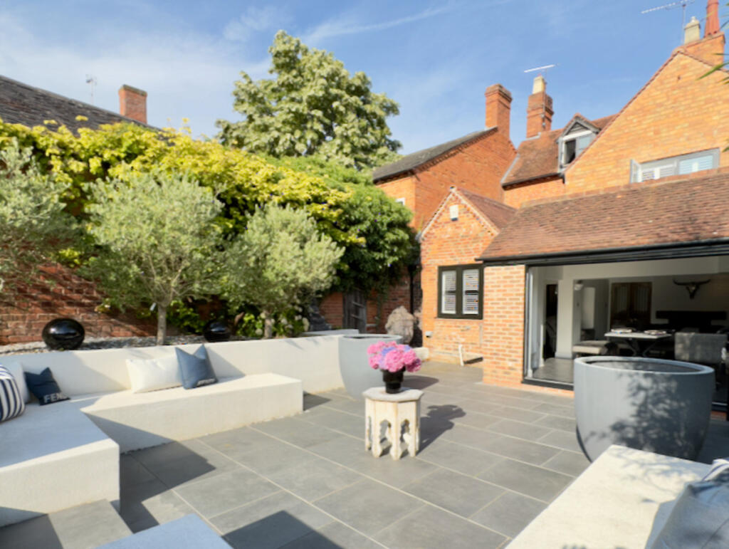 Additional image 5 of High Street, Henley-In-Arden, Warwickshire B95 5AG