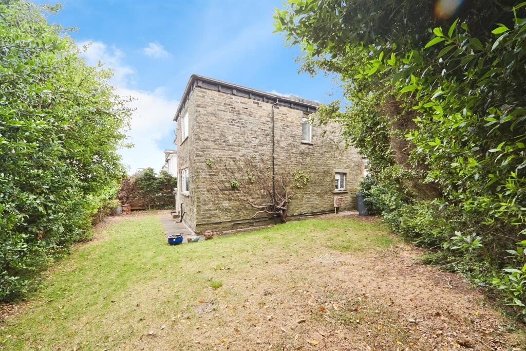 Additional image 16 of Welwyn Avenue, Shipley