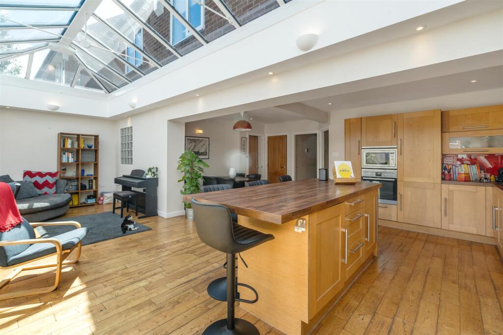 Additional image 18 of Woodstock Crescent, Dorridge