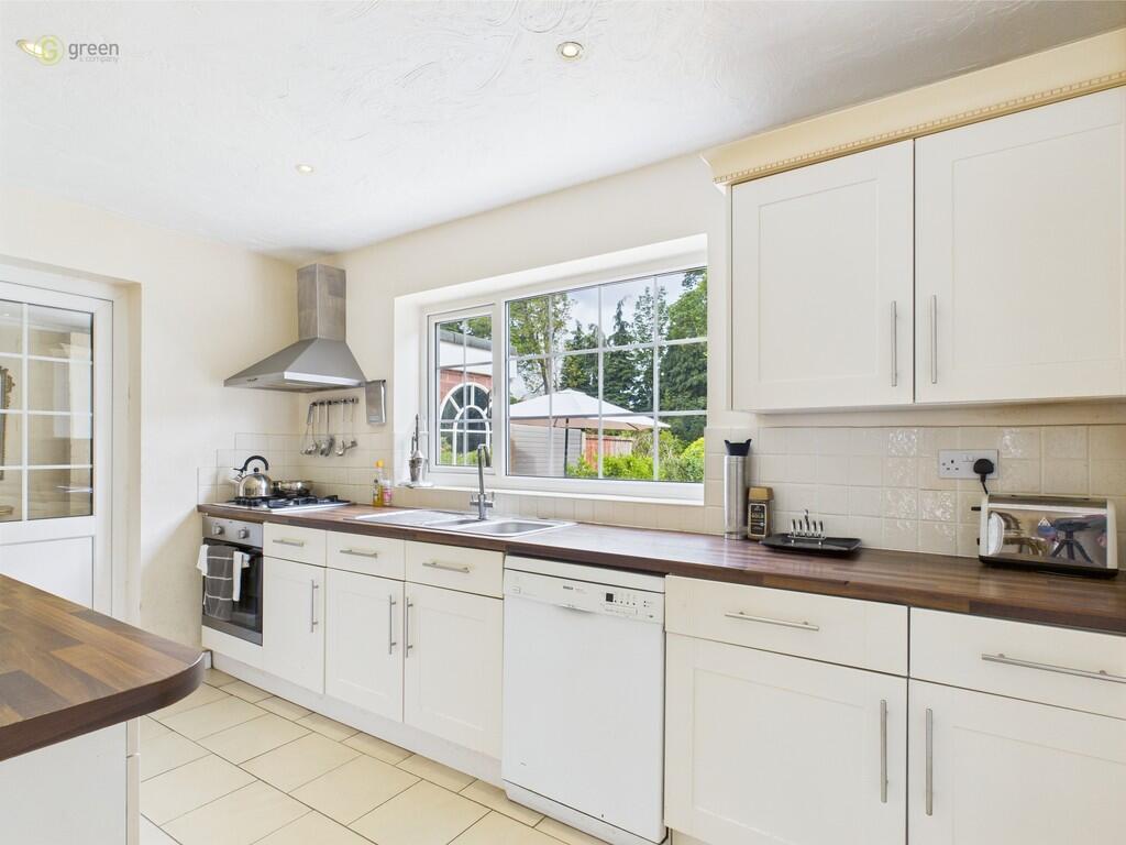 Additional image 4 of Essex Road, Four Oaks