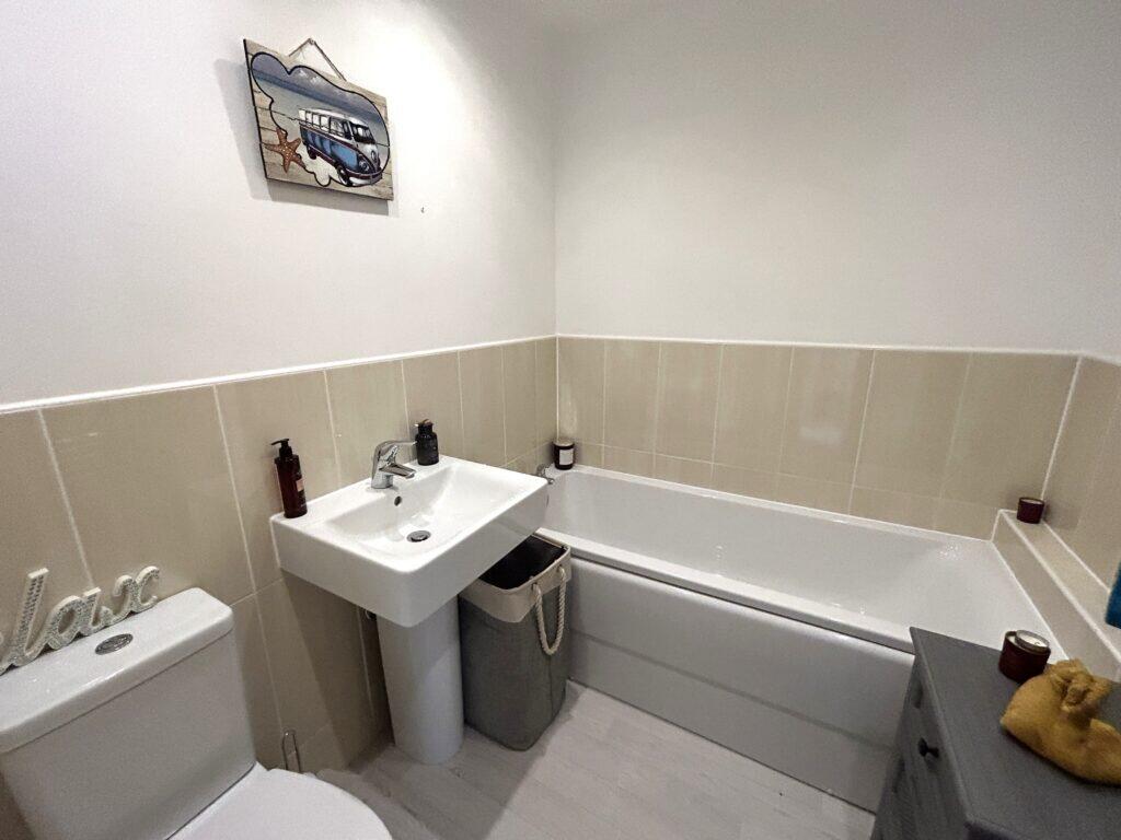 Additional image 13 of Ellison Grove, Birkenshaw, BD11 2DL