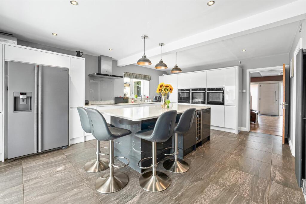 Additional image 17 of Stratford Road, Wootton Wawen