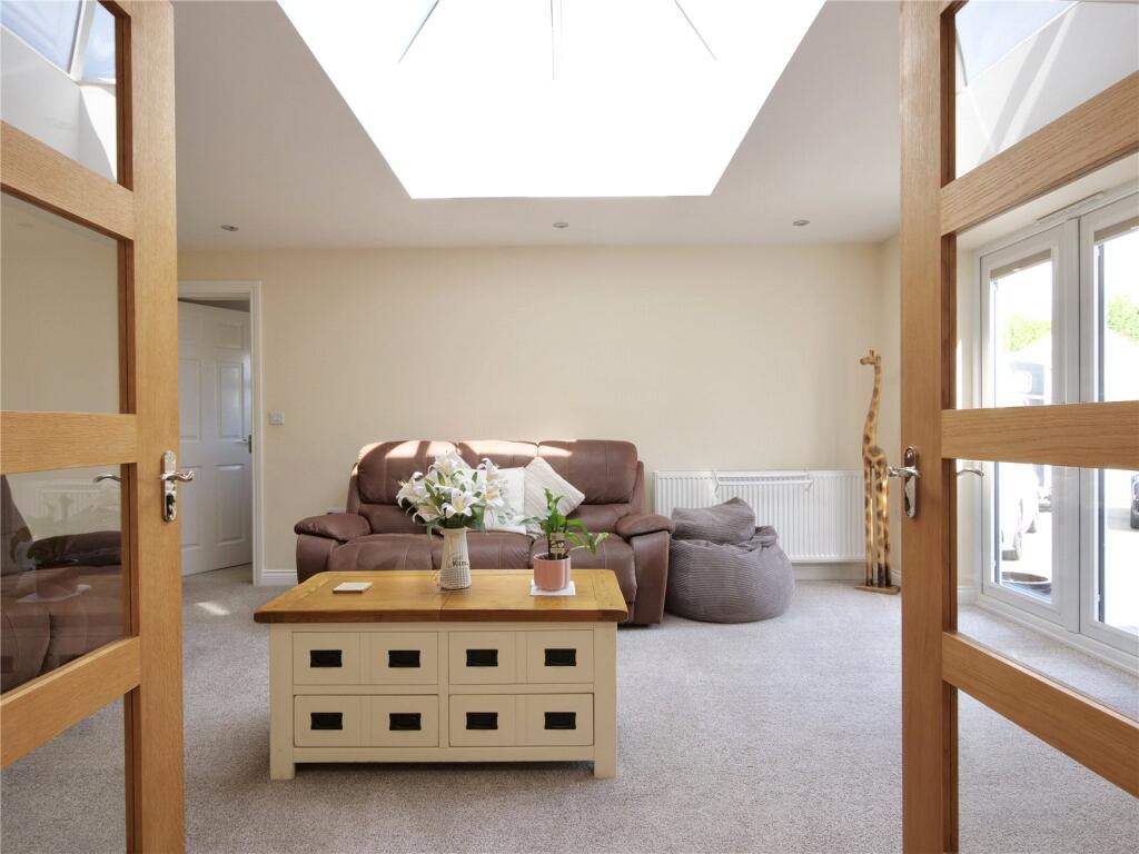 Additional image 4 of Spacious 3-4 Bedroom House With Significant Off-Street Parking & Garden