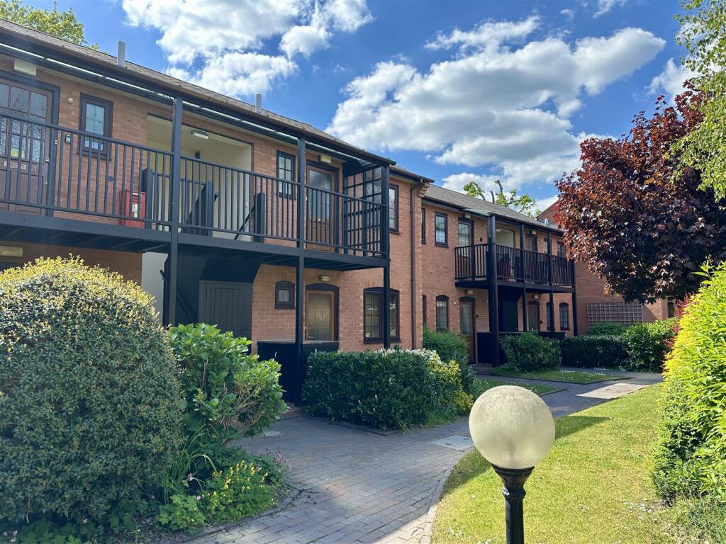 Additional image 4 of Kinwarton Road, Alcester