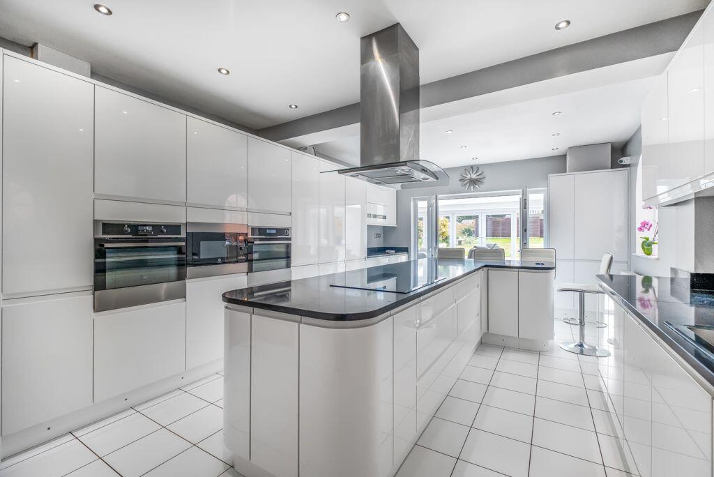 Additional image 3 of 51 Beacon Road, Sutton Coldfield, West Midlands, B73 5ST