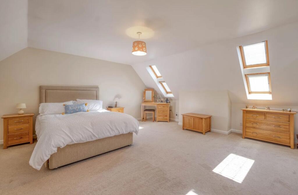 Additional image 19 of Great Hockings Lane, Webheath, B97