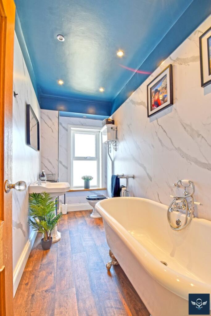 Additional image 17 of Wheatley Lane Road, Fence