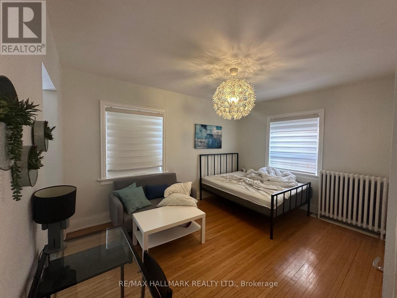 Property image for 9 - 595 ST CLAIR AVENUE W|Toronto (Wychwood), Ontario M6C1A3