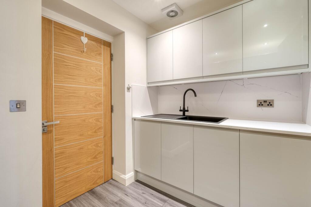 Additional image 16 of Evesham Road, Astwood Bank, B96