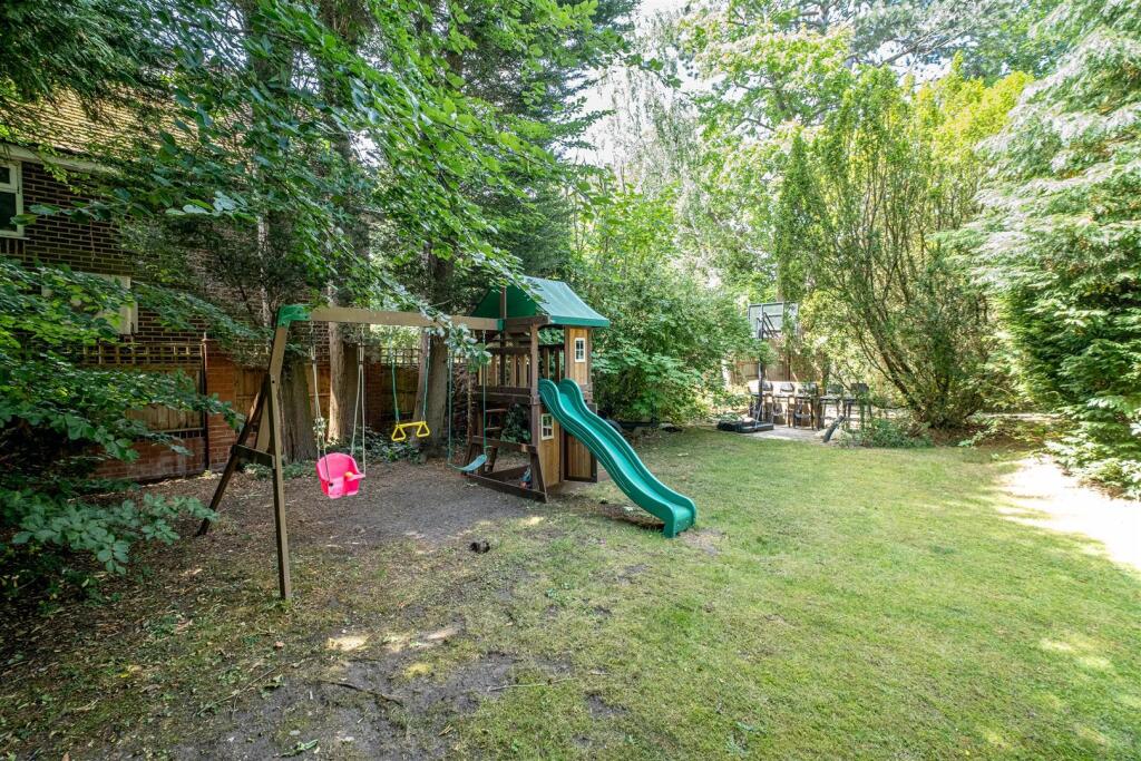 Additional image 50 of Hartopp Road, Four Oaks Park