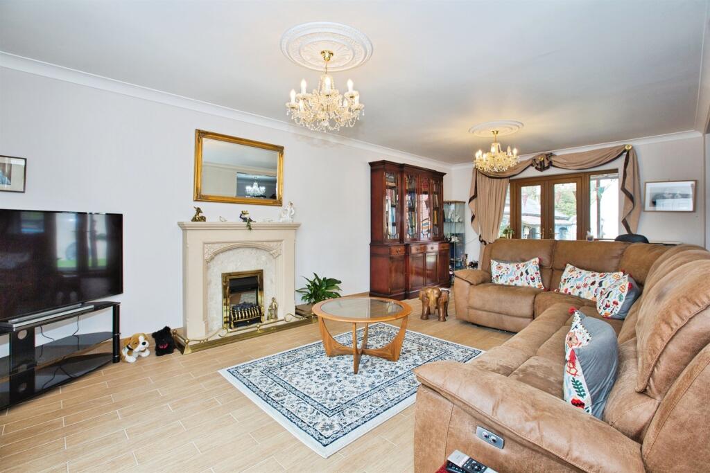 Additional image 3 of The Budds, Shepton Mallet