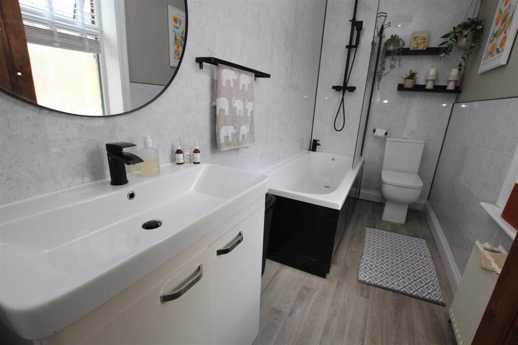 Additional image 18 of Ashgrove, Greengates, Bradford