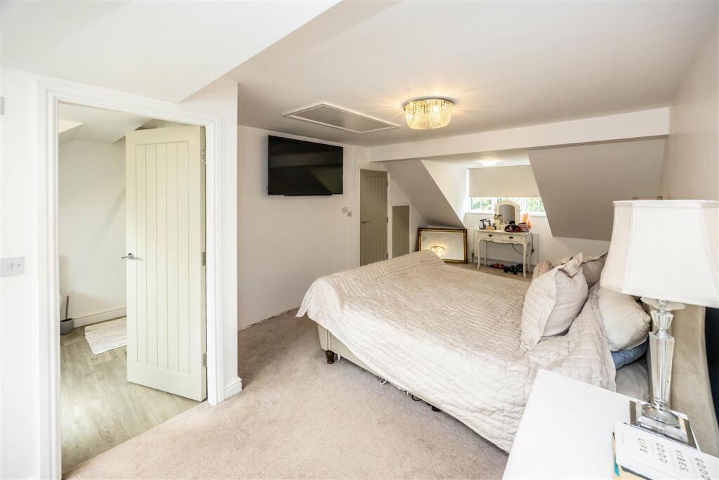 Additional image 14 of Cleckheaton Road, Low Moor, Bradford