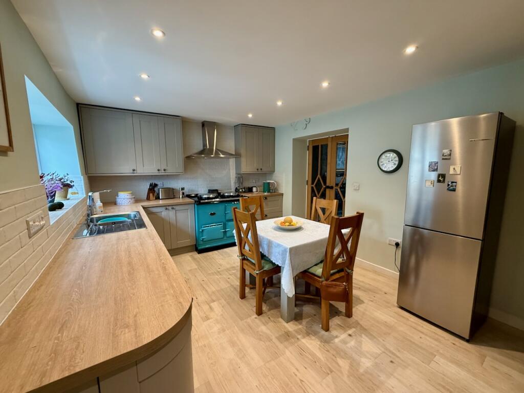 Additional image 15 of Portway, Street