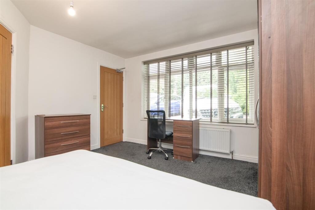 Additional image 23 of Farm Close, Solihull