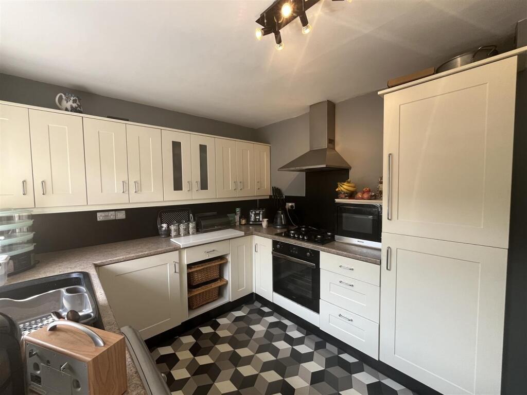 Additional image 22 of Elizabeth Avenue, Wyke, Bradford