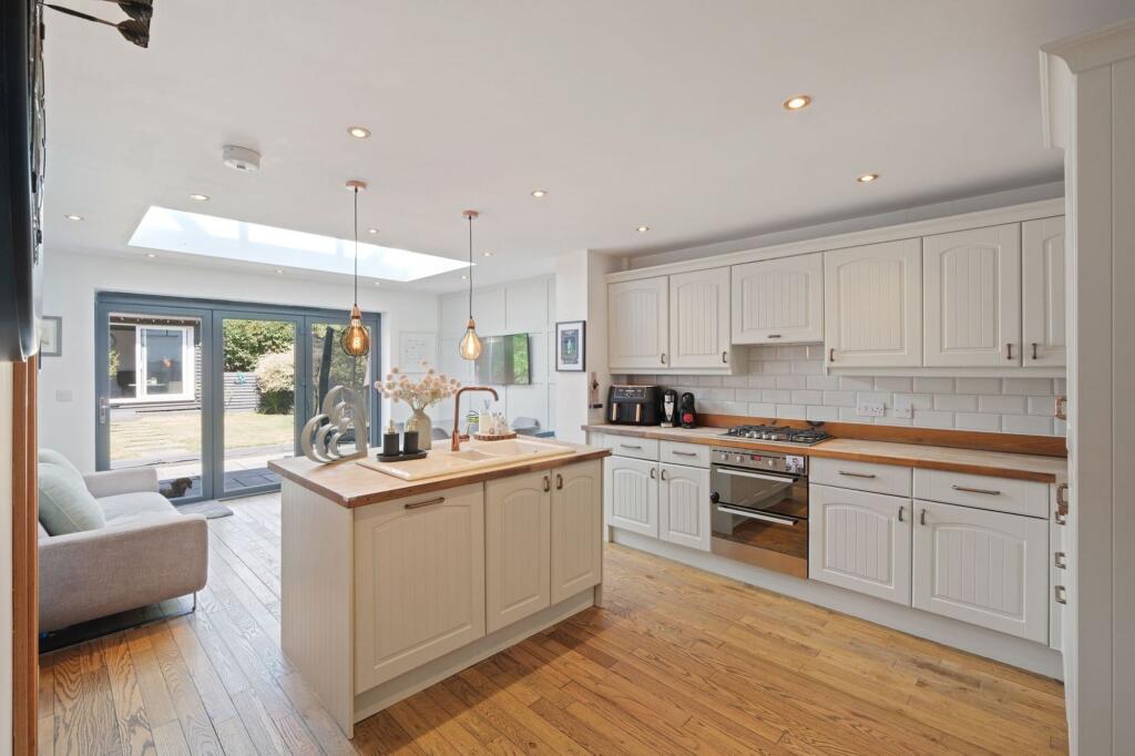 Additional image 7 of Charles Street, Redditch, B97