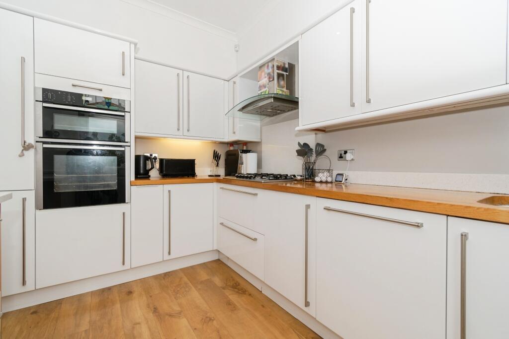 Additional image 4 of West Avenue, Baildon, BD17